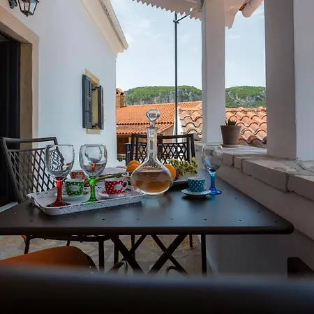 Gala Estate Traditional Mansion Villa